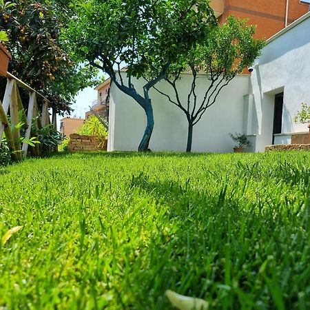 Appartamento Villa Maria Near Policlinico Gemelli Rom Exteriör bild